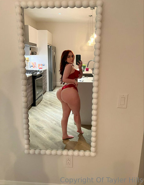 Naakte gelekte OnlyFans-foto van Realtaylerhills