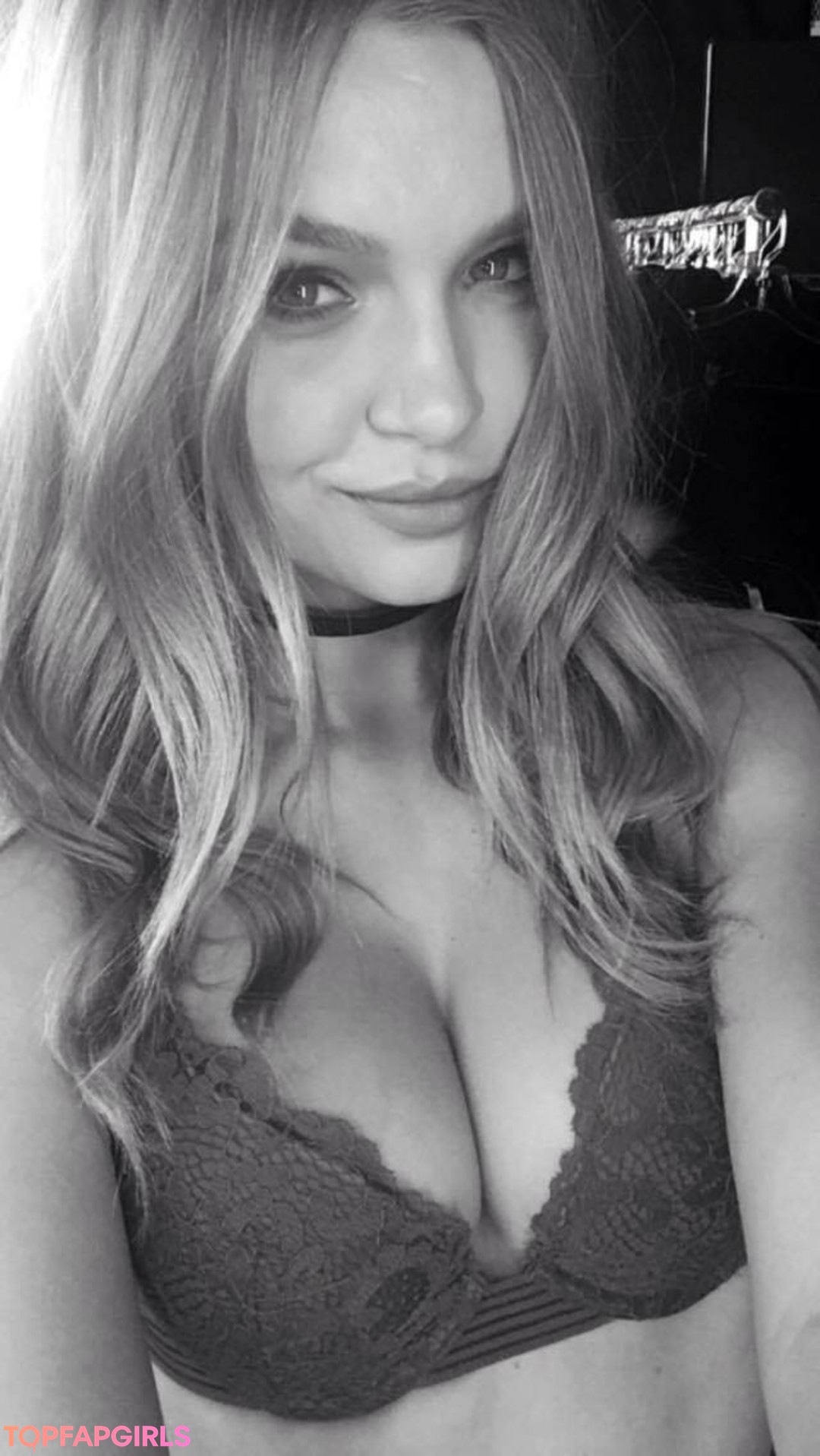 Naakte gelekte OnlyFans-foto van Josephine Skriver #1119