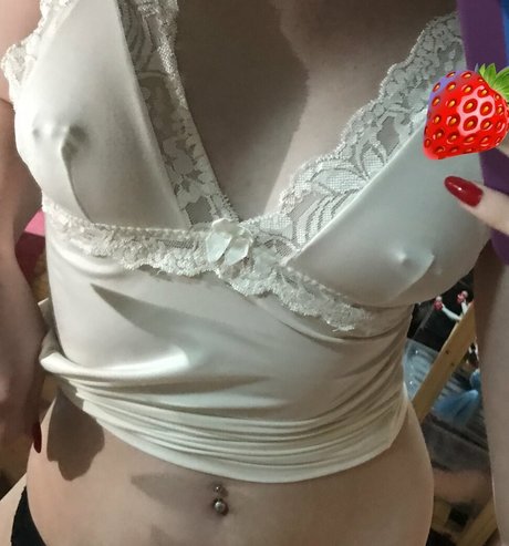 Naakte gelekte OnlyFans-foto van Voidnana