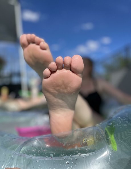 Naakte gelekte OnlyFans-foto van Lovelylucyj20