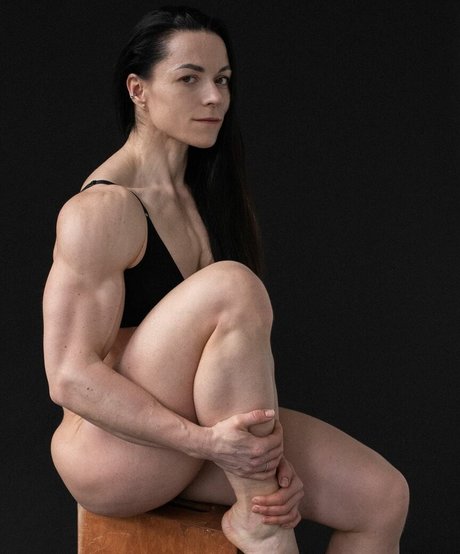 Naakte gelekte OnlyFans-foto van Galina Titova