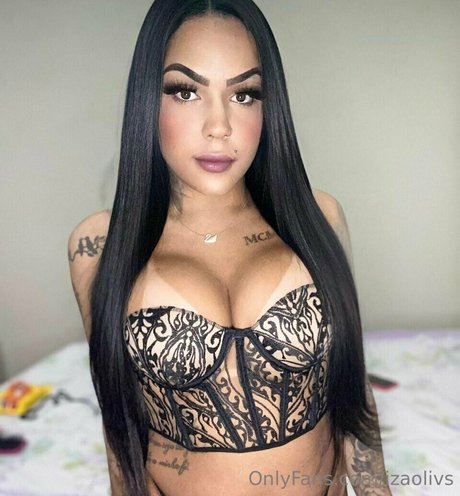 Naakte gelekte OnlyFans-foto van Izabela Oliveira