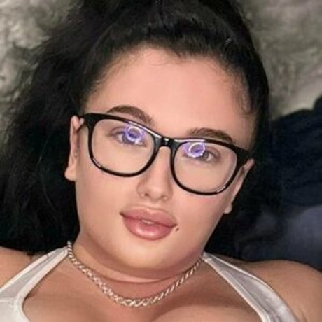 Naakte gelekte OnlyFans-foto van Thefanhub