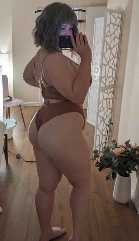Naomioop