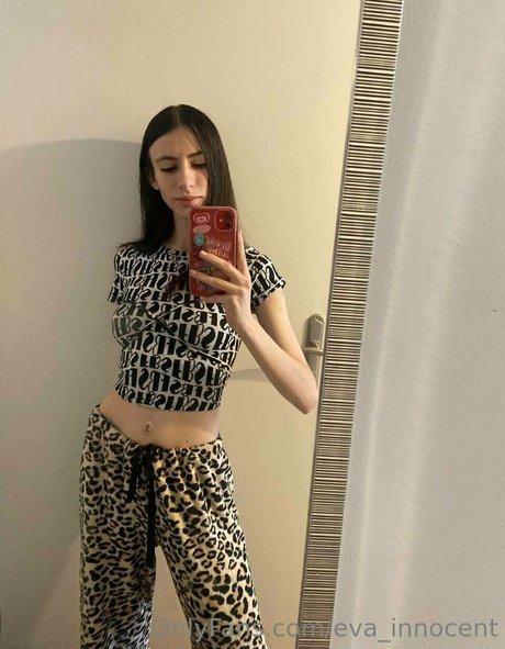 Naakte gelekte OnlyFans-foto van Evainnocent