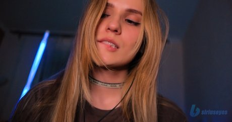 Naakte gelekte OnlyFans-foto van Sirius Eyes Asmr