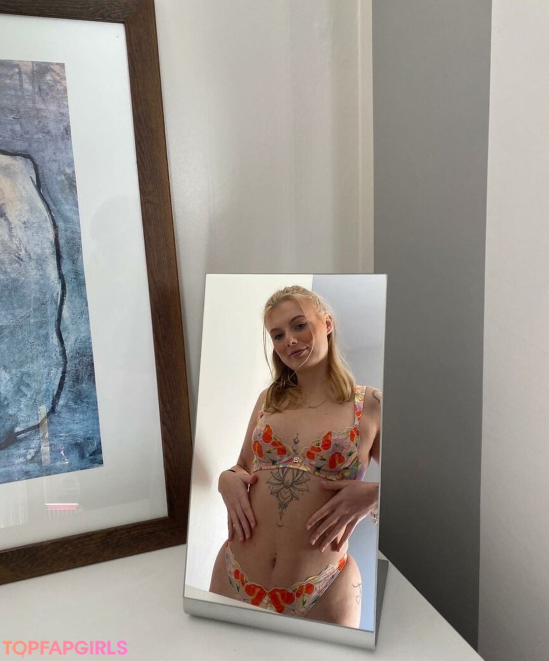 Naakte gelekte OnlyFans-foto van Elliemayyyy08 #3 Naakte gelekte OnlyFans-foto van Elliemayyyy08 #3