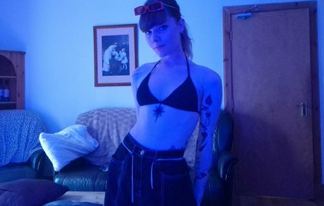 Naakte gelekte OnlyFans-foto van Applethecompany