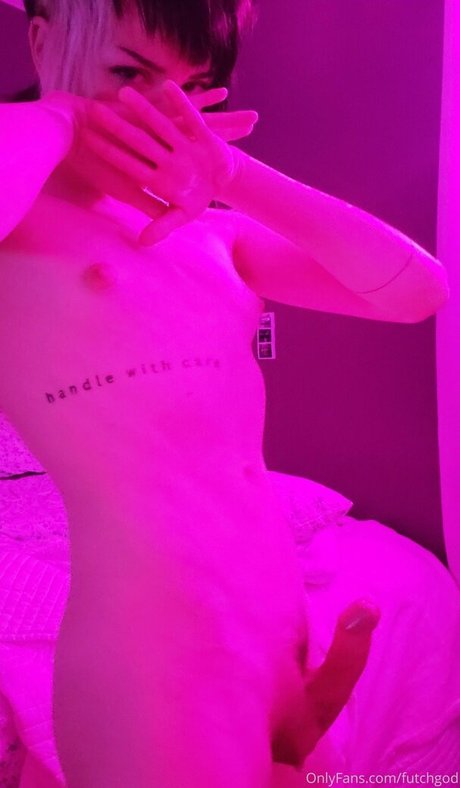 Naakte gelekte OnlyFans-foto van Futchgod