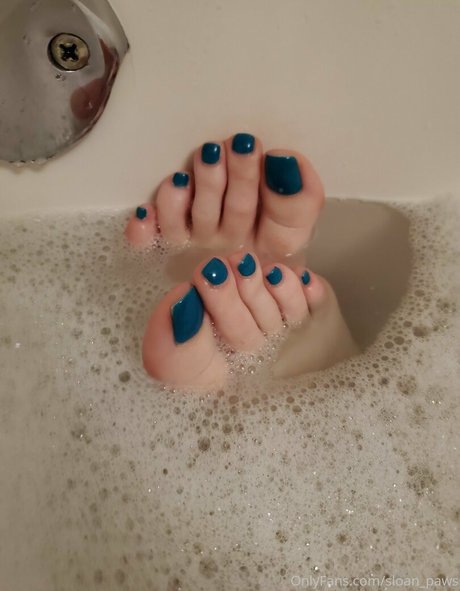 Naakte gelekte OnlyFans-foto van Sloanpaws