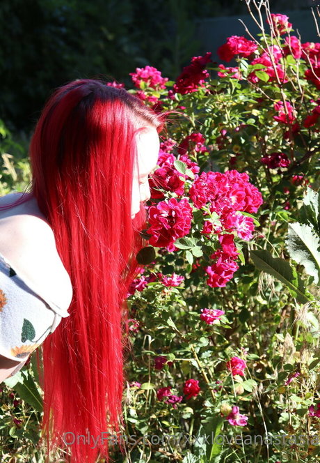 Naakte gelekte OnlyFans-foto van Xxxloveanastasia