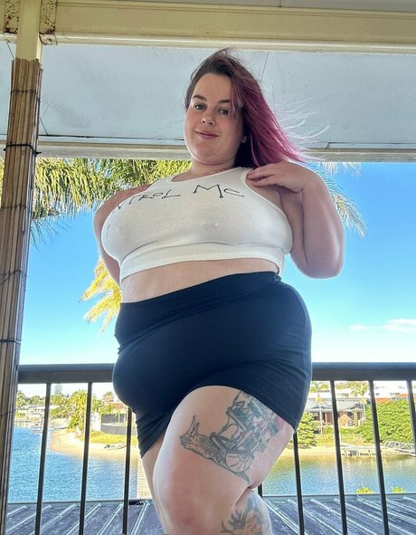 Naakte gelekte OnlyFans-foto van Sophieminxfree
