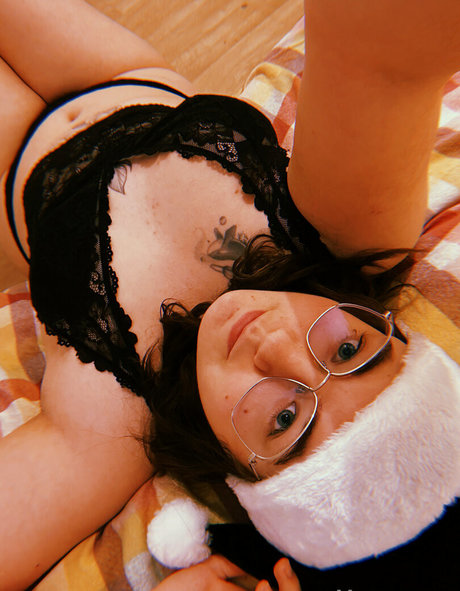 Naakte gelekte OnlyFans-foto van Marypoppy