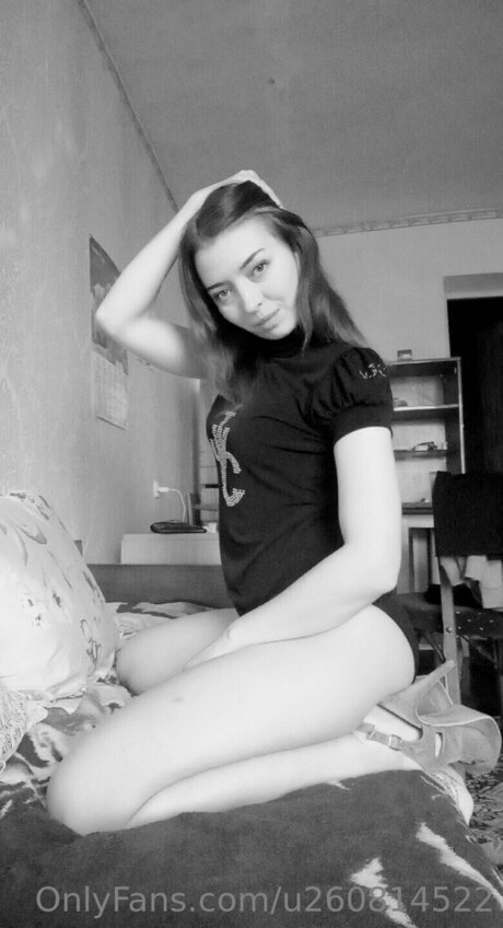 Naakte gelekte OnlyFans-foto van Viktoria0812