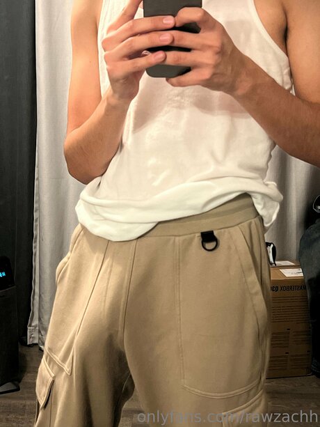 Naakte gelekte OnlyFans-foto van 6foot3mexican