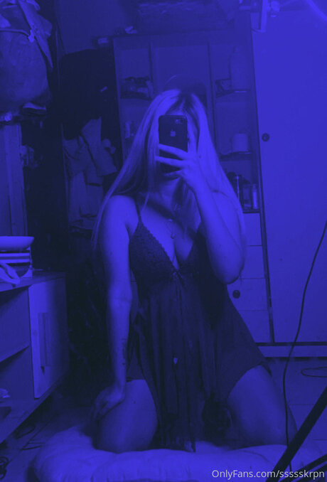 Naakte gelekte OnlyFans-foto van Ssssskrpn