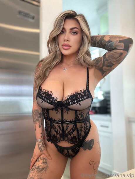 Ana Vip