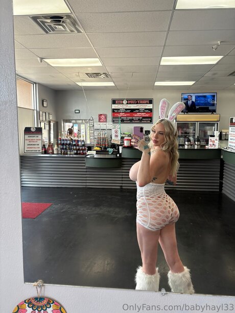 Naakte gelekte OnlyFans-foto van Babyhayl33