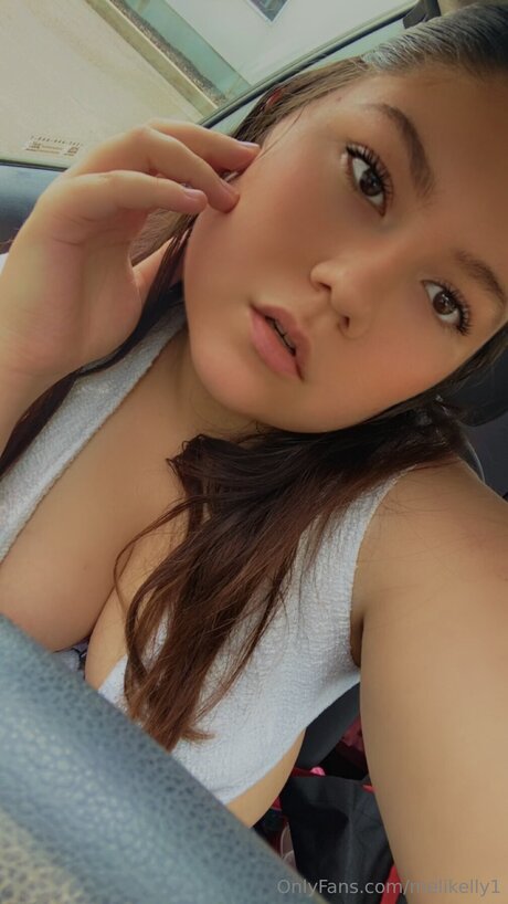 Melikelly1
