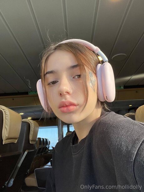 Hollidolly