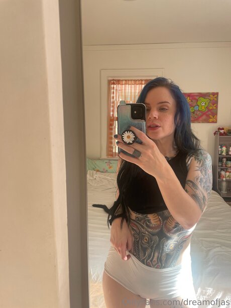 Naakte gelekte OnlyFans-foto van Dreamofjas