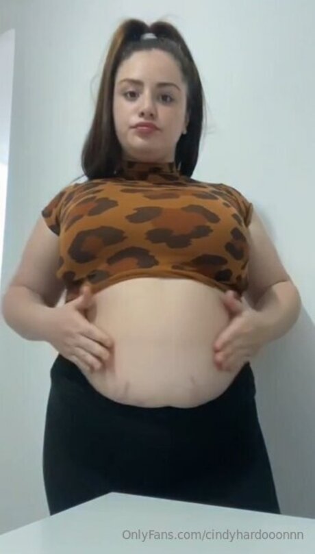Naakte gelekte OnlyFans-foto van Caterinagriffinn