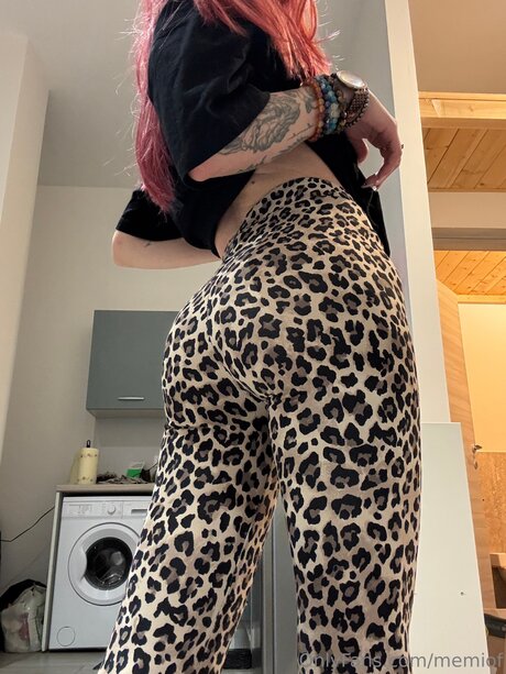 Naakte gelekte OnlyFans-foto van Memiof