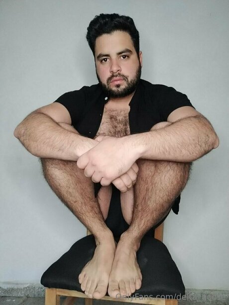 Naakte gelekte OnlyFans-foto van Delta Goose