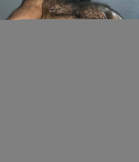 Naakte gelekte OnlyFans-foto van Freakhairybbttm