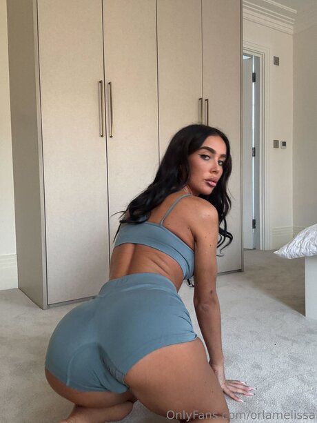 Naakte gelekte OnlyFans-foto van Jasmine Lovee