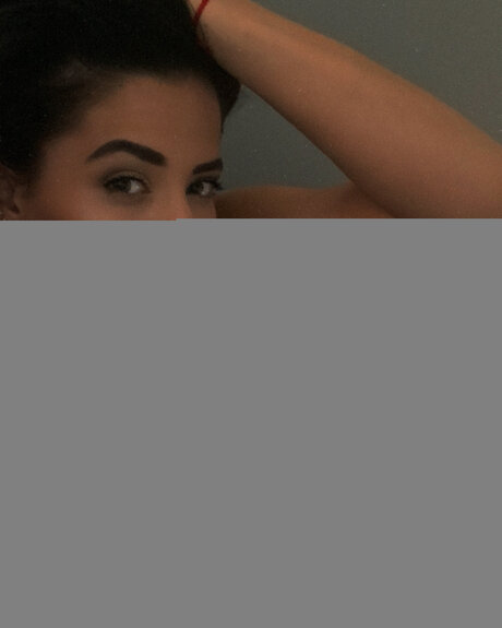 Yourdreamgirlnextdoor