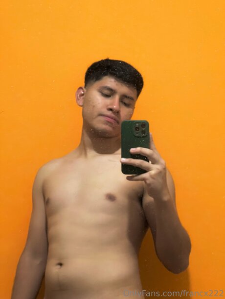 Naakte gelekte OnlyFans-foto van Francx222