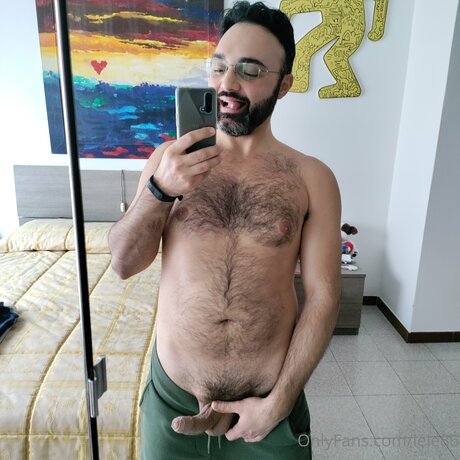 Naakte gelekte OnlyFans-foto van Lele86
