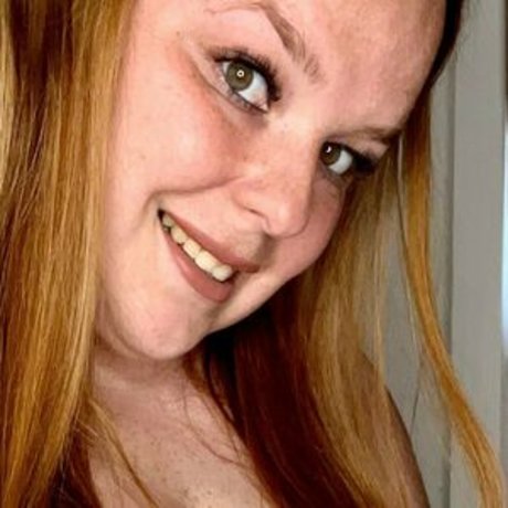Naakte gelekte OnlyFans-foto van Bbwkatex
