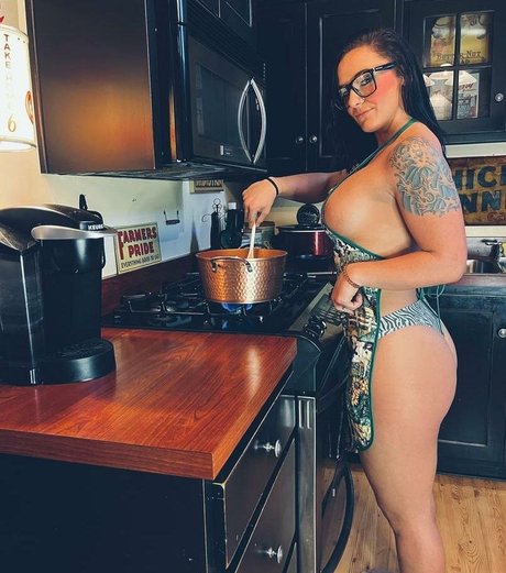 Naakte gelekte OnlyFans-foto van Countryrae