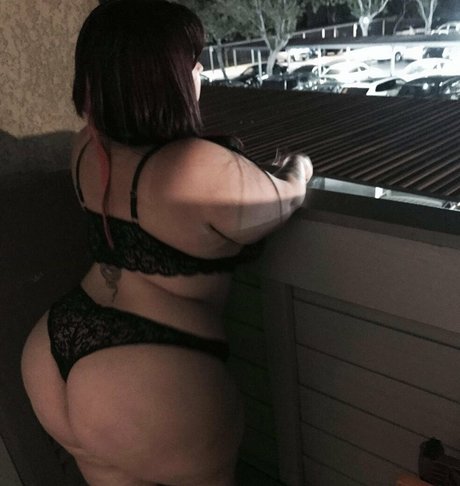 Naakte gelekte OnlyFans-foto van Kaybearcutie95