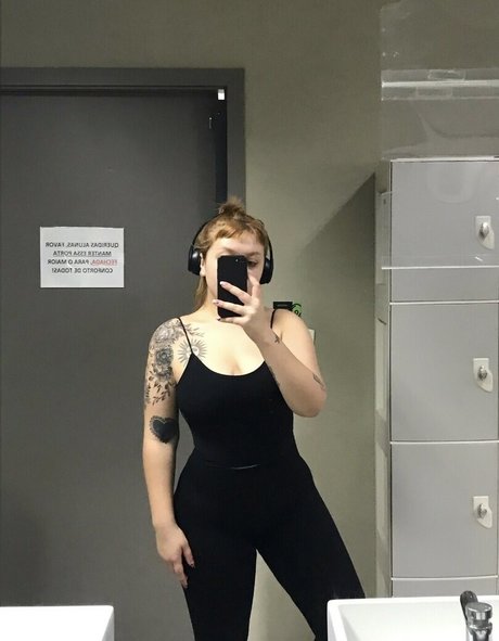Naakte gelekte OnlyFans-foto van Leticia Rios