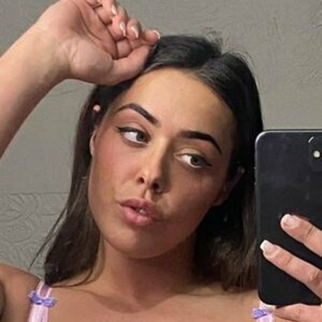 Naakte gelekte OnlyFans-foto van Ninafoxxy