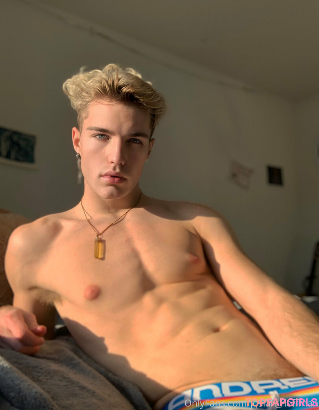 Naakte gelekte OnlyFans-foto van Hazelhoffman #76 Naakte gelekte OnlyFans-foto van Hazelhoffman #76