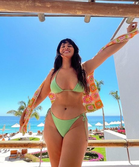 Naakte gelekte OnlyFans-foto van Bellaagolden