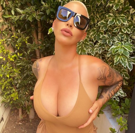 Amber Rose