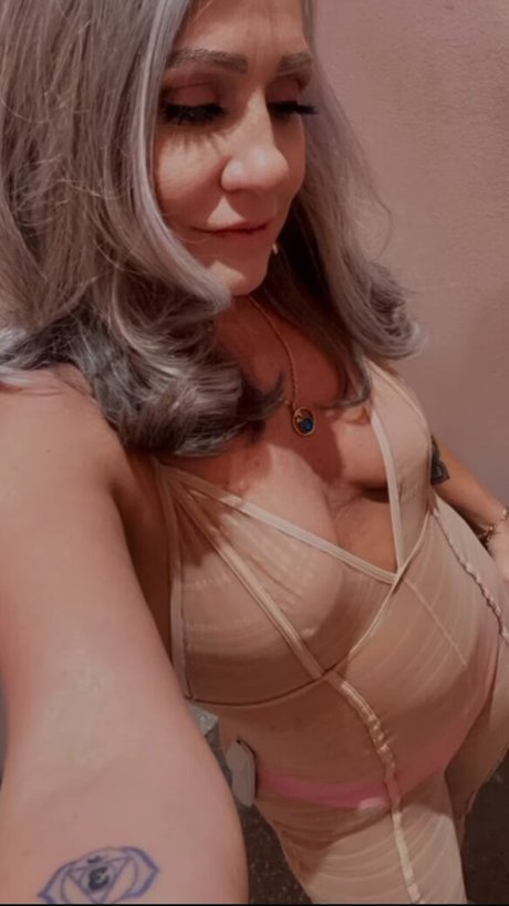 Naakte gelekte OnlyFans-foto van Yfgtricia