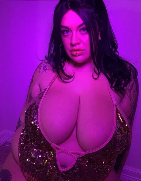 Naakte gelekte OnlyFans-foto van Marilynmayson