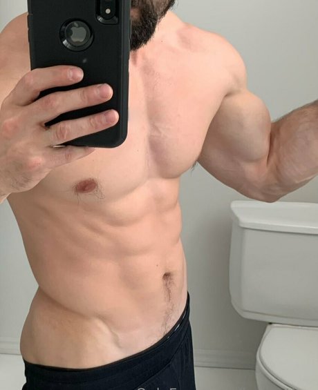 Naakte gelekte OnlyFans-foto van Lexluether