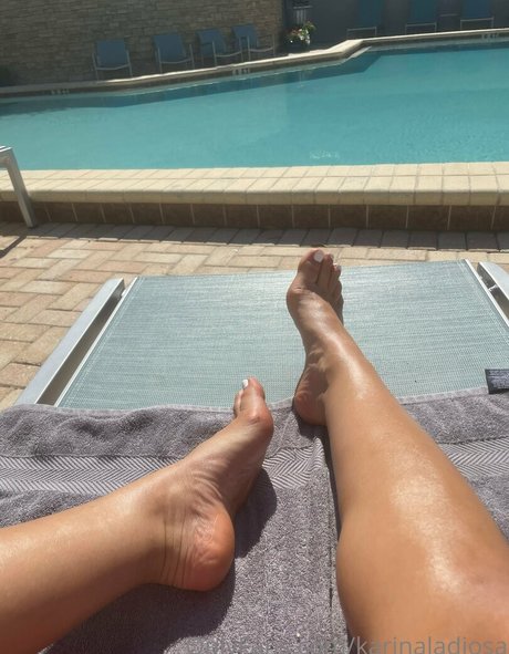 Naakte gelekte OnlyFans-foto van Karinaladiosa