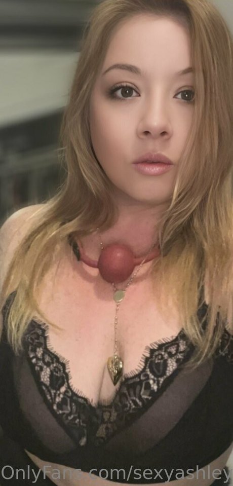 Naakte gelekte OnlyFans-foto van Sexyashleyxoxo