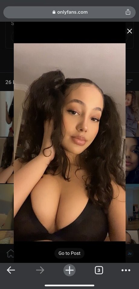 Naakte gelekte OnlyFans-foto van Mia Overdose