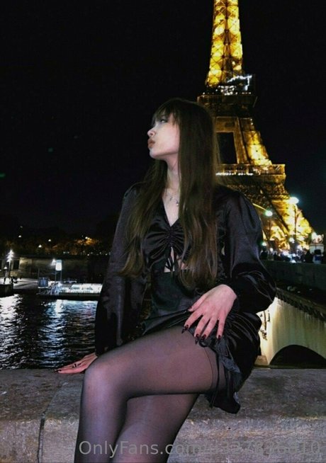 Naakte gelekte OnlyFans-foto van Virginiaprincess