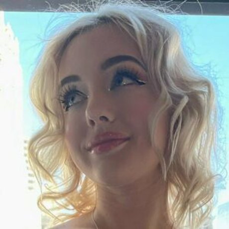 Naakte gelekte OnlyFans-foto van Katysvideos