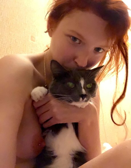 Naakte gelekte OnlyFans-foto van Jinadaisy